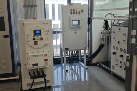 高低溫控溫設(shè)備是如何實現(xiàn)精準(zhǔn)控溫的？