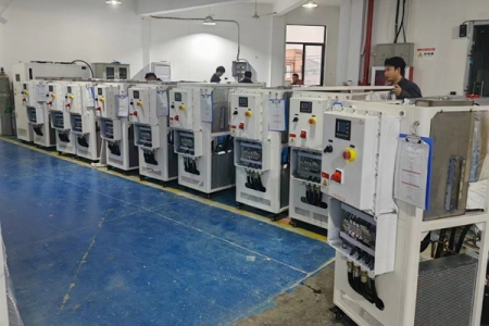 水冷式低溫冷凍機(jī)為什么會漏水？怎么解決？