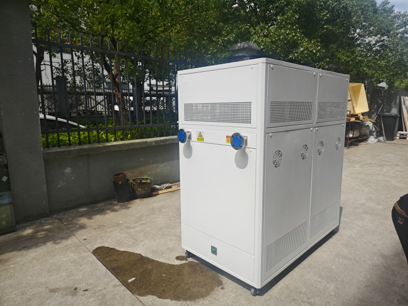 上海某儀器公司采購25kW高低溫控溫系統(tǒng)提升反應釜實驗效能 圖1