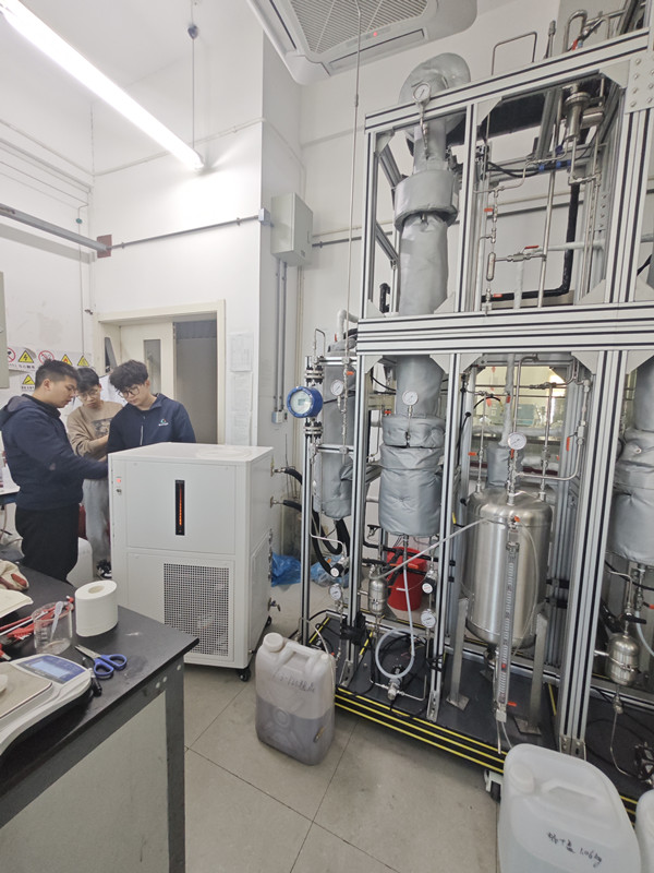 新芝阿弗斯制冷控溫系統(tǒng)設(shè)備實(shí)拍圖3